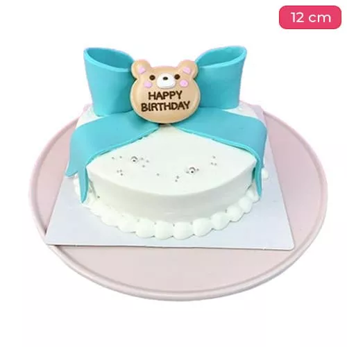 Cake With Cute Bear Design