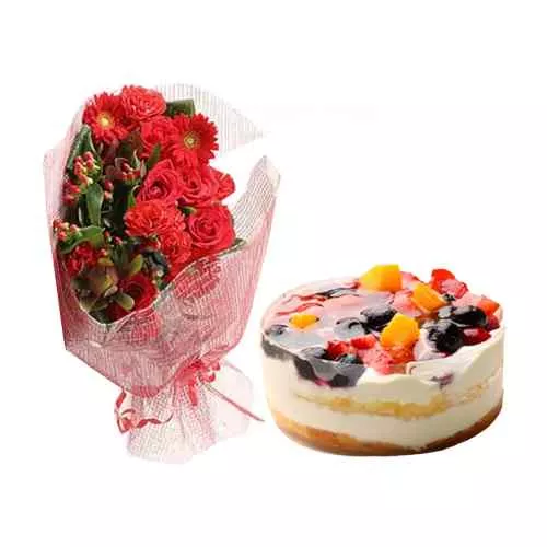 Mixed Red Flowers & Berries Torte