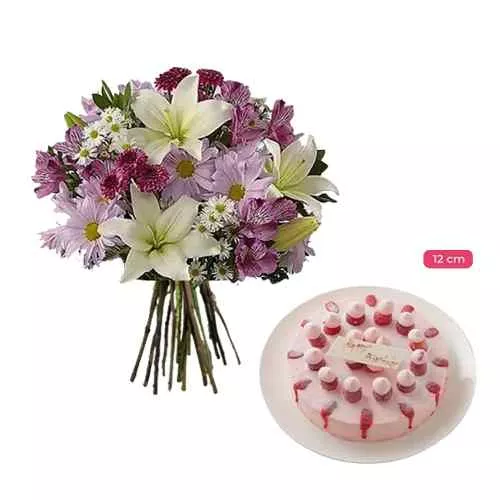 Blossoms And Strawberry Cake Delight